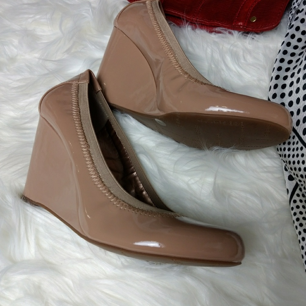 Shoes - Picture 3 of 6